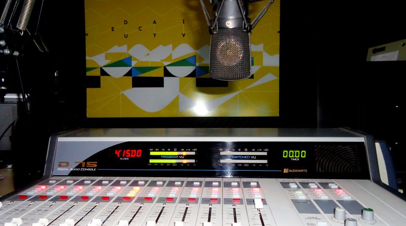 Rádio Educativa celebra 10 anos de história